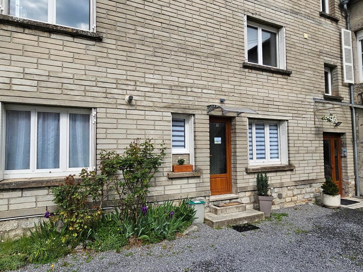 Le Bellevue Apartment Givet Exterior photo